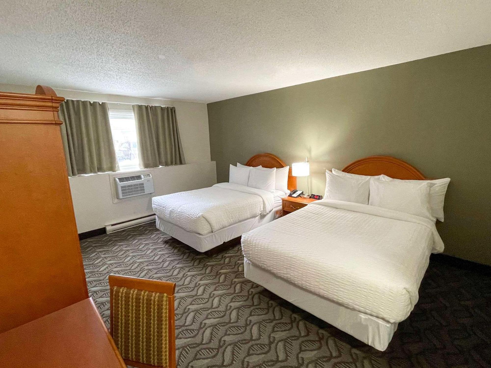 Rodeway Inn Sudbury Exteriér fotografie